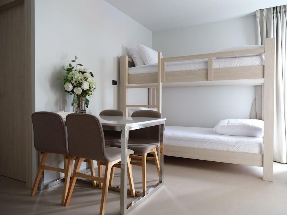 Worita Cove Hotel На Джомтиен Екстериор снимка